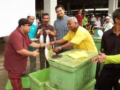 Jualan Amal di Pasar Siti Hajar dapat sambutan