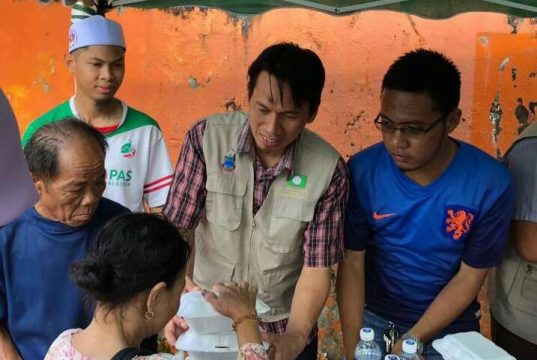 PAS Batu Sapi bantu mangsa kebakaran Kampung Sing Kee Darat