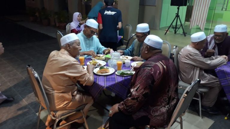 Rumah Terbuka Aidilfitri PAS Perlis Meriah - Berita Parti ...