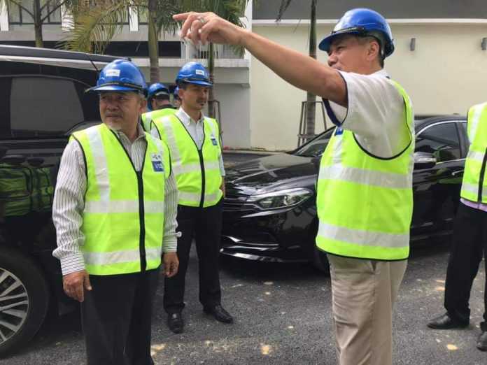 Menteri Alam Sekitar Dan Air - Turun Ke Tapak Projek Loji 