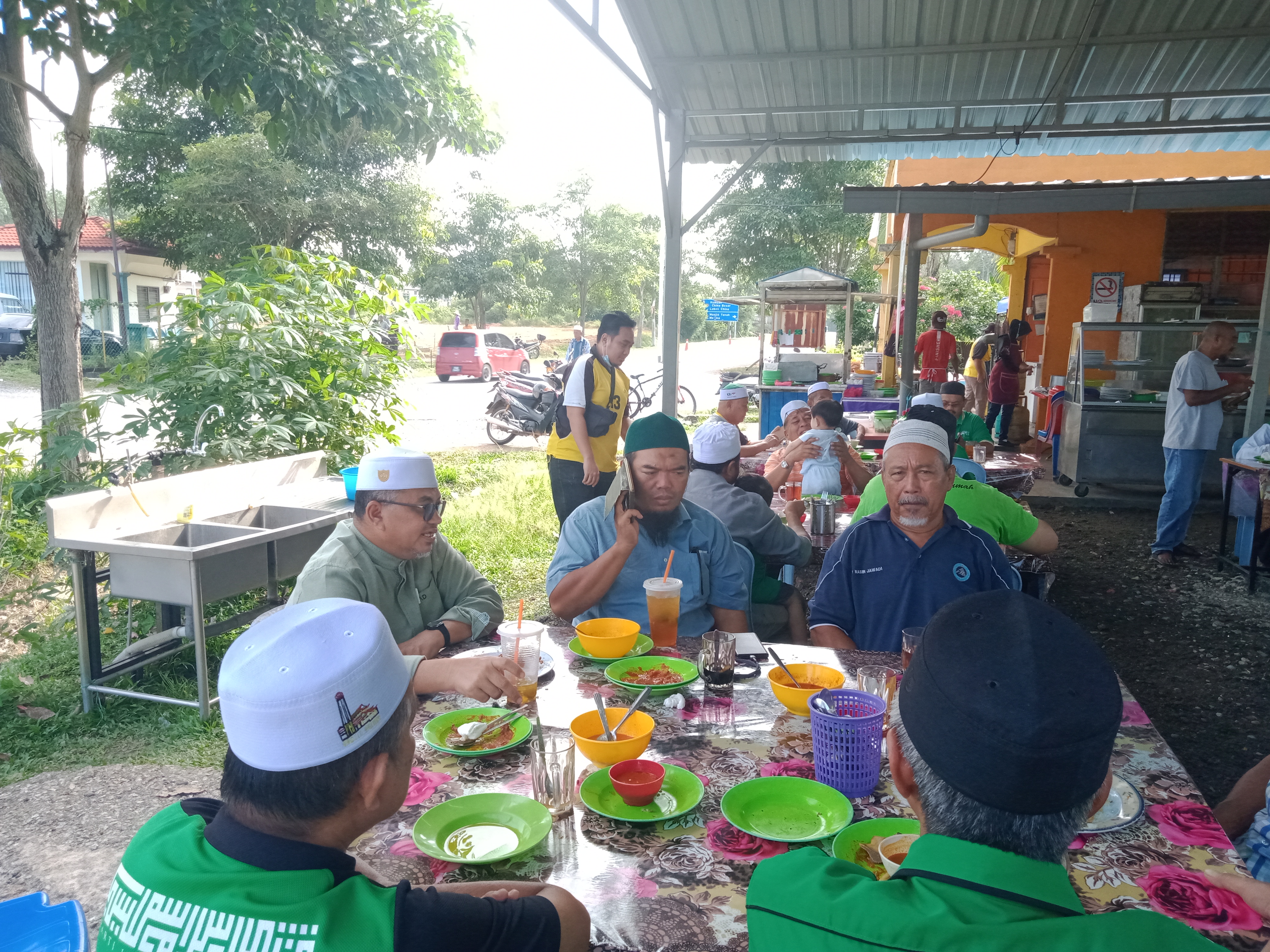 Sarapan pagi merdeka PAS Masjid Tanah di Dun Tanjung ...