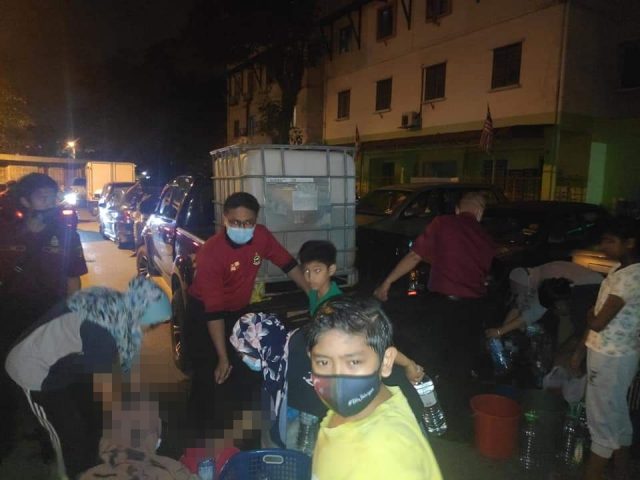 Operasi Air Bersih Di Kawasan Shah Alam - "Beramal Kerana ...