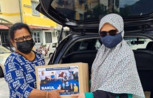 Edaran bakul PRIHATIN Covid-19 – Muslimat PAS Dun Gombak Setia