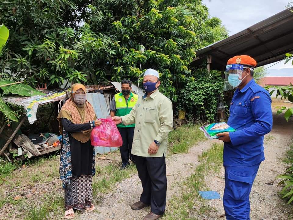 Bantuan PKOB Daerah Yan - Berita Parti Islam Se Malaysia (PAS)