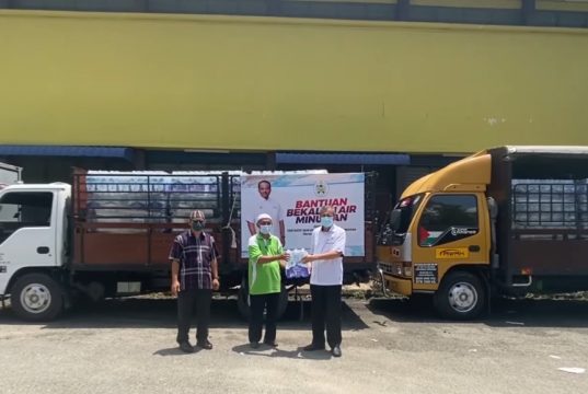 MB agih 18 ribu liter air buat penduduk terputus bekalan