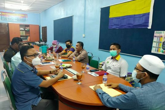 Tarik minat anak muda bersukan