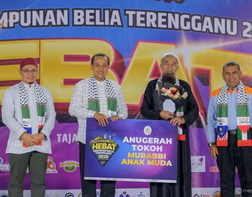 UAI Terima Anugerah Tokoh Murabbi Anak Muda