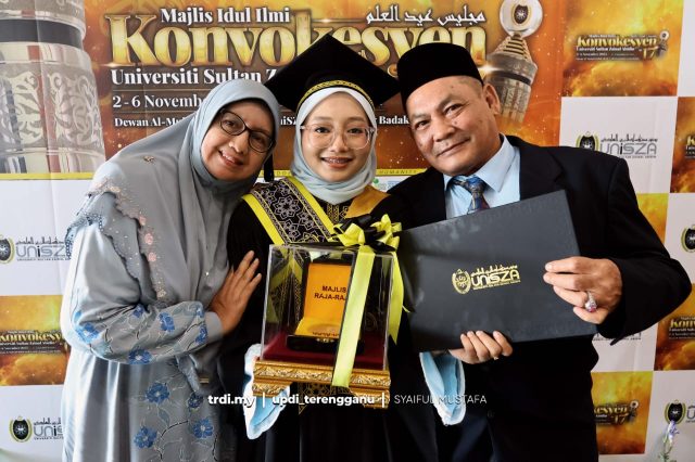 Penerima Anugerah Pelajaran DiRaja Nasihat ‘Influencer’ Utamakan Pendidikan