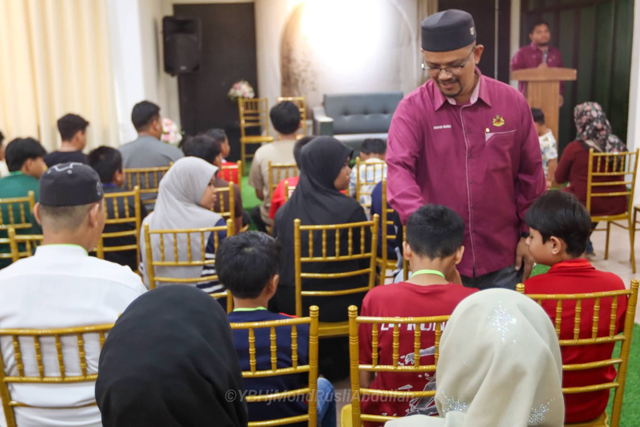 112 anak yatim DUN Wakaf Bharu terima sumbangan zakat