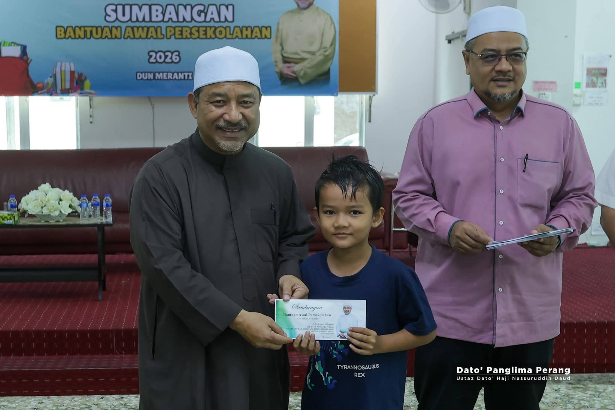 Bantuan awal persekolahan Kelantan diagihkan melalui PKD