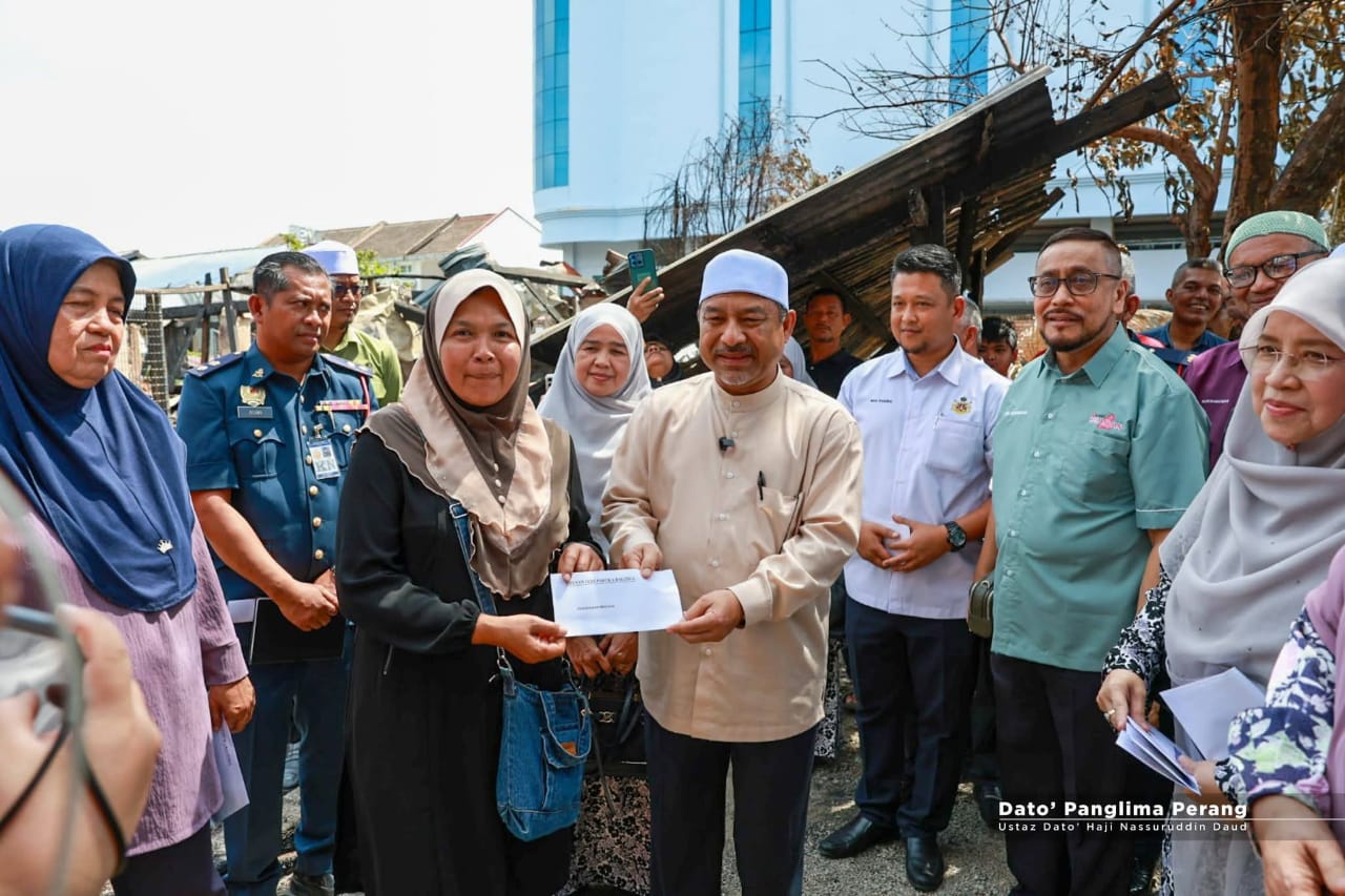 MB Kelantan ziarah mangsa kebakaran, pastikan kebajikan sewajarnya disalur