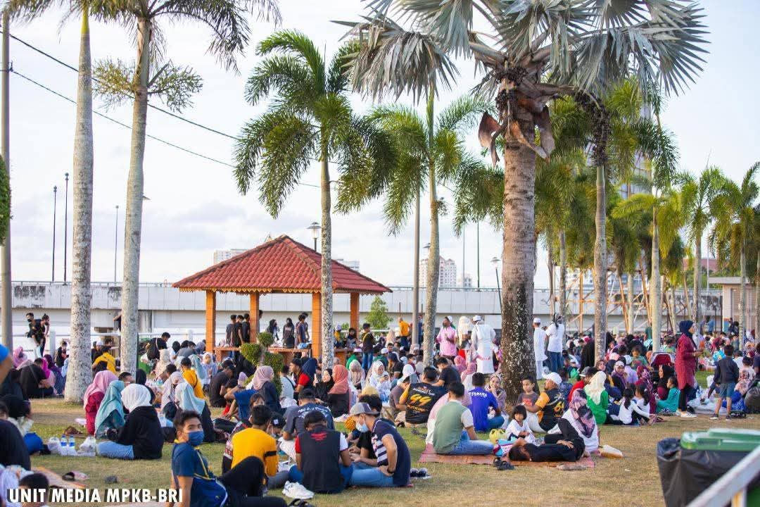 Orang ramai diminta jaga kebersihan ketika berbuka puasa di tempat awam - Exco Alam Sekitar