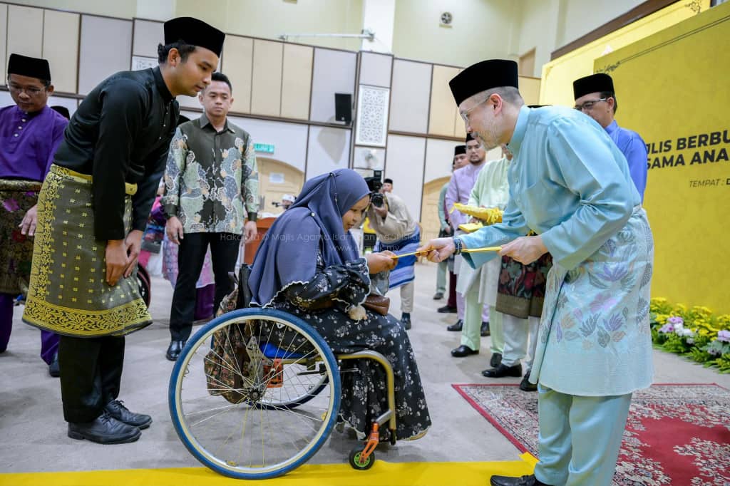 Tengku Mahkota Kelantan berkenan santuni anak yatim, pelajar tahfiz dan OKU berbuka puasa