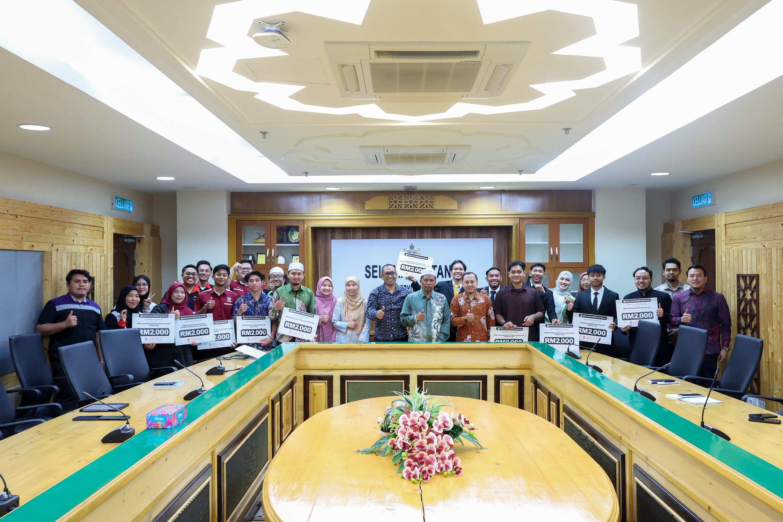 Sesi ramah mesra pemimpin–mahasiswa anak Kelantan ruang terbaik dengar aspirasi generasi muda