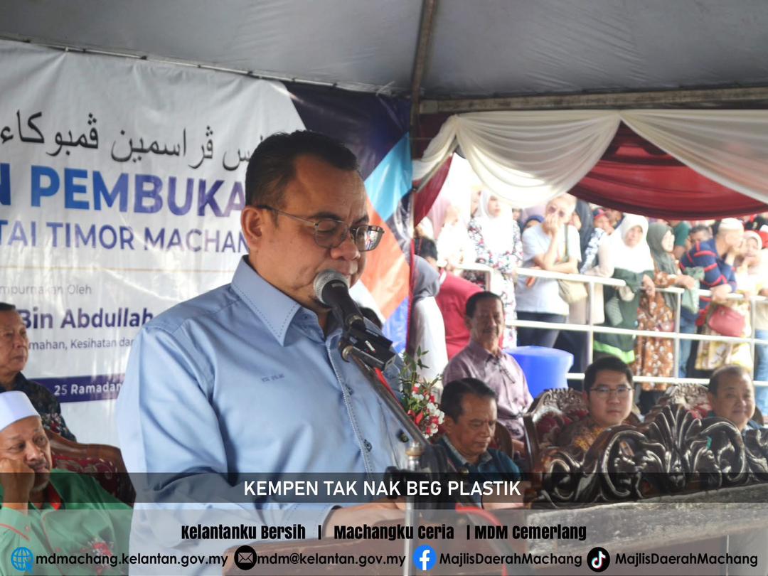 Kempen Tak Nak Beg Plastik: Orang ramai digalakkkan guna raga, beg kitar semula ketika beli-belah