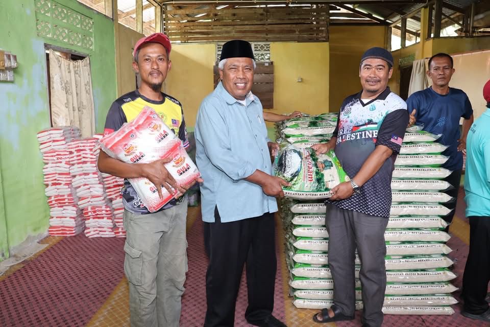 300 penduduk Kuala Balah terima manfaat Skim Beras Al-It’am