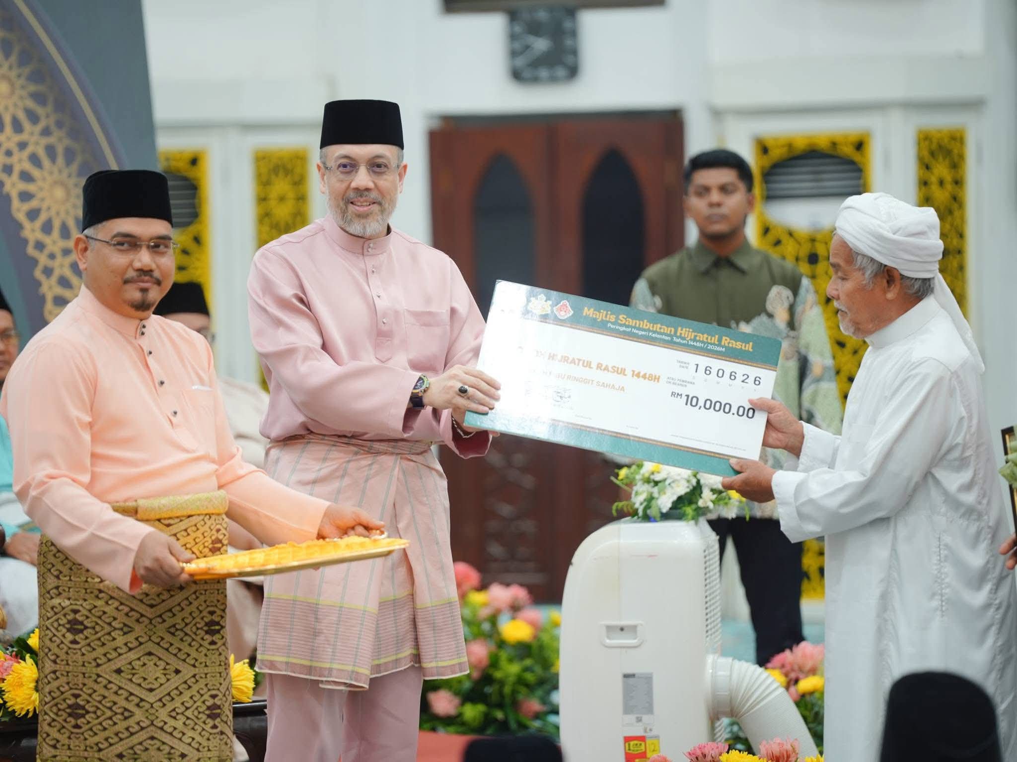 Mudir Pondok Gelang Mas dinobat Tokoh Hijratul Rasul Kelantan 1448H