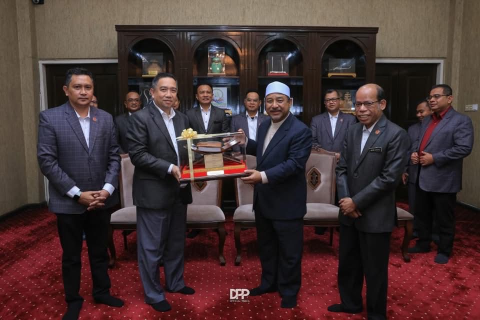 Hubungan strategik pentadbiran negeri diperkukuh, MB Kelantan terima kunjungan PPTN